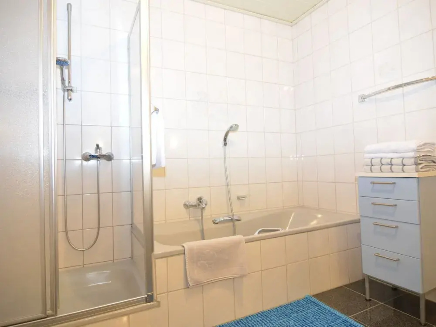 Modern Retreat in Nature