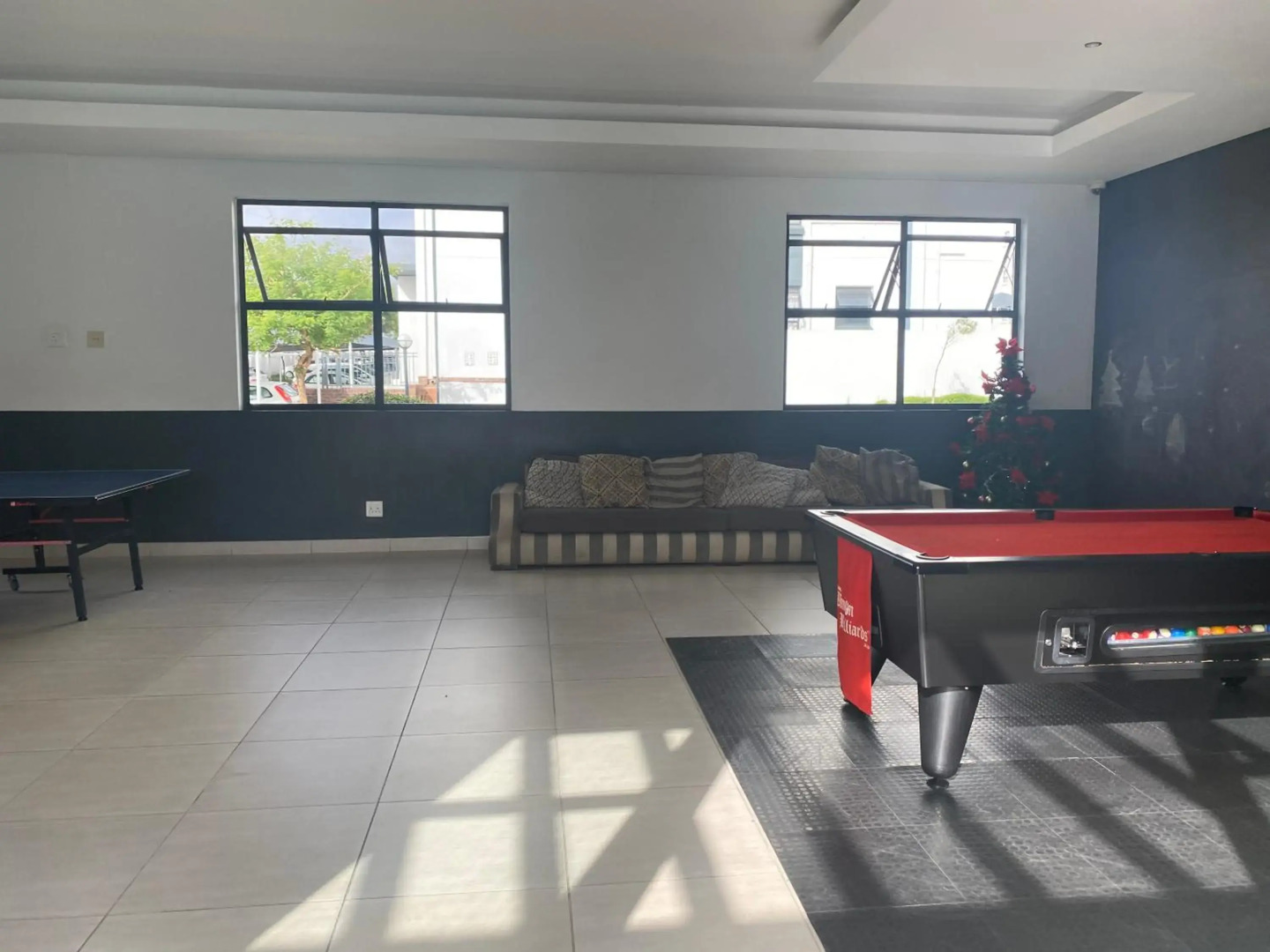 Greenstone Ridge Apartment