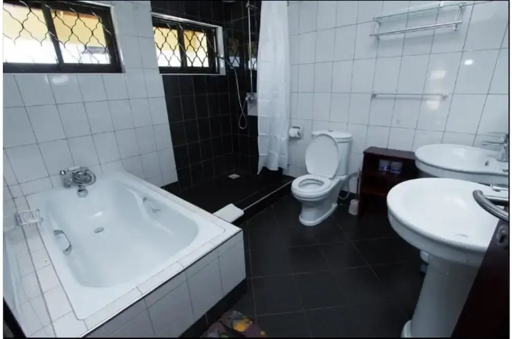 Airport Hotel Entebbe