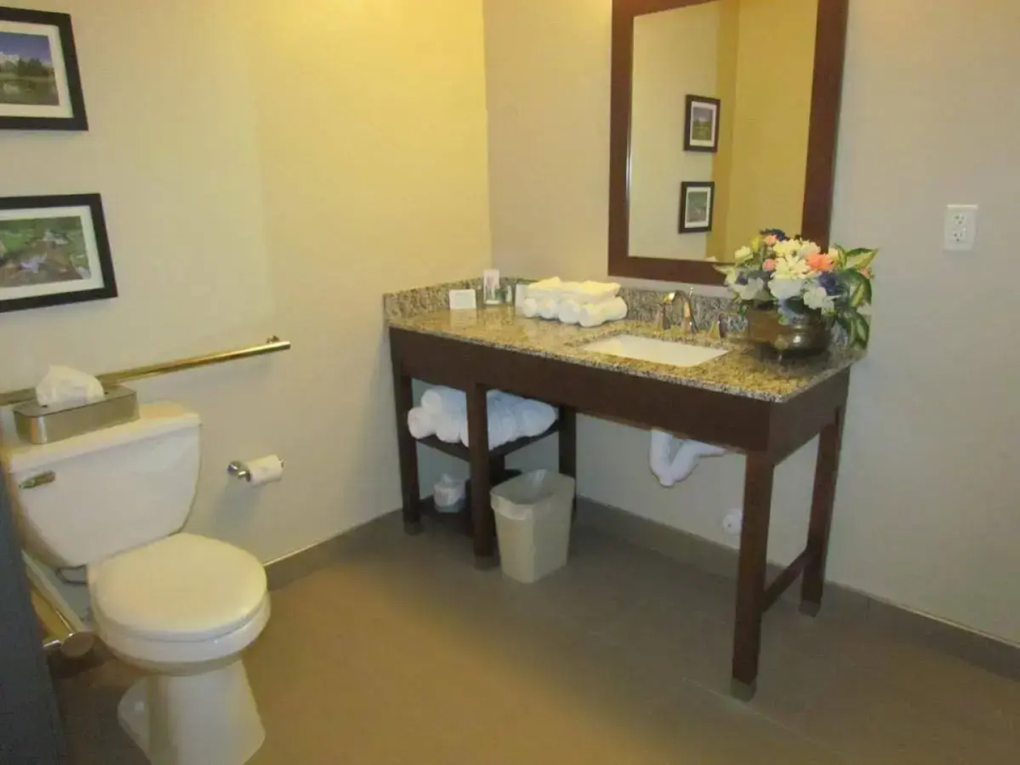 Heartland Inn and Suites