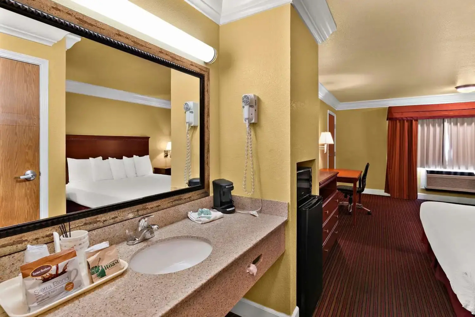 Best Western Willits Inn