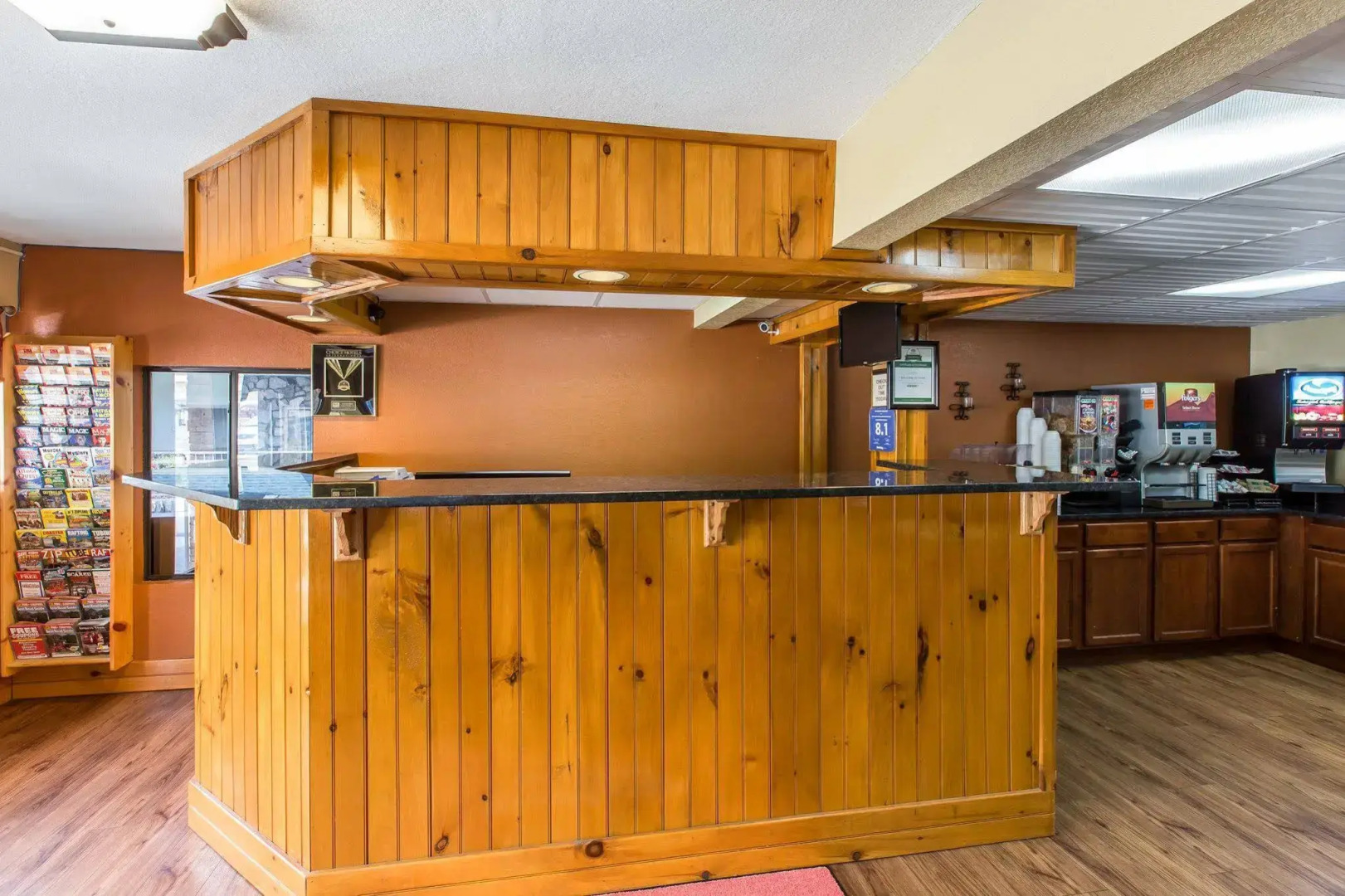 Econo Lodge Inn & Suites Gatlinburg at the Convention Center