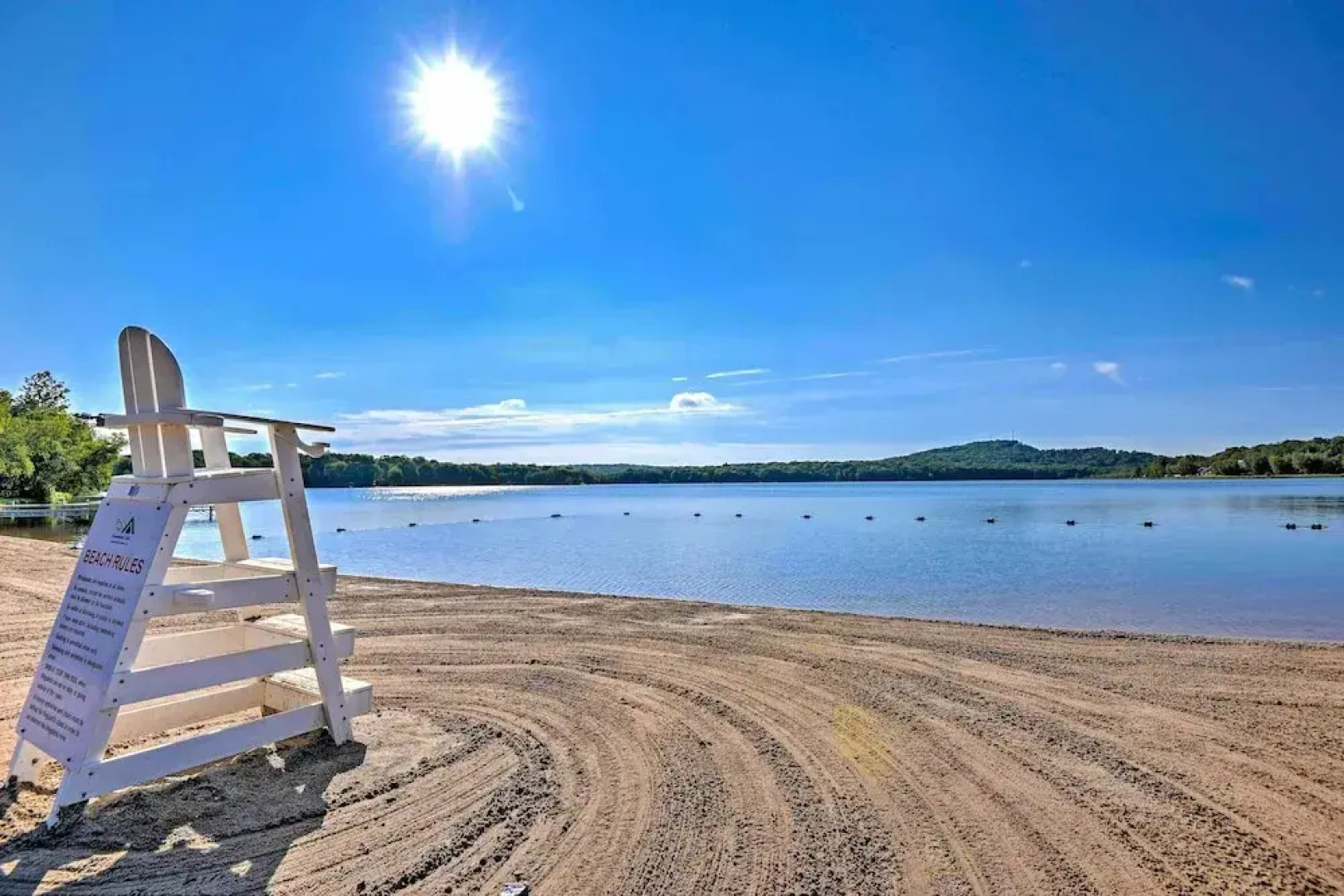 Pocono Lake Cabin w/ Hot Tub & Resort Amenities!