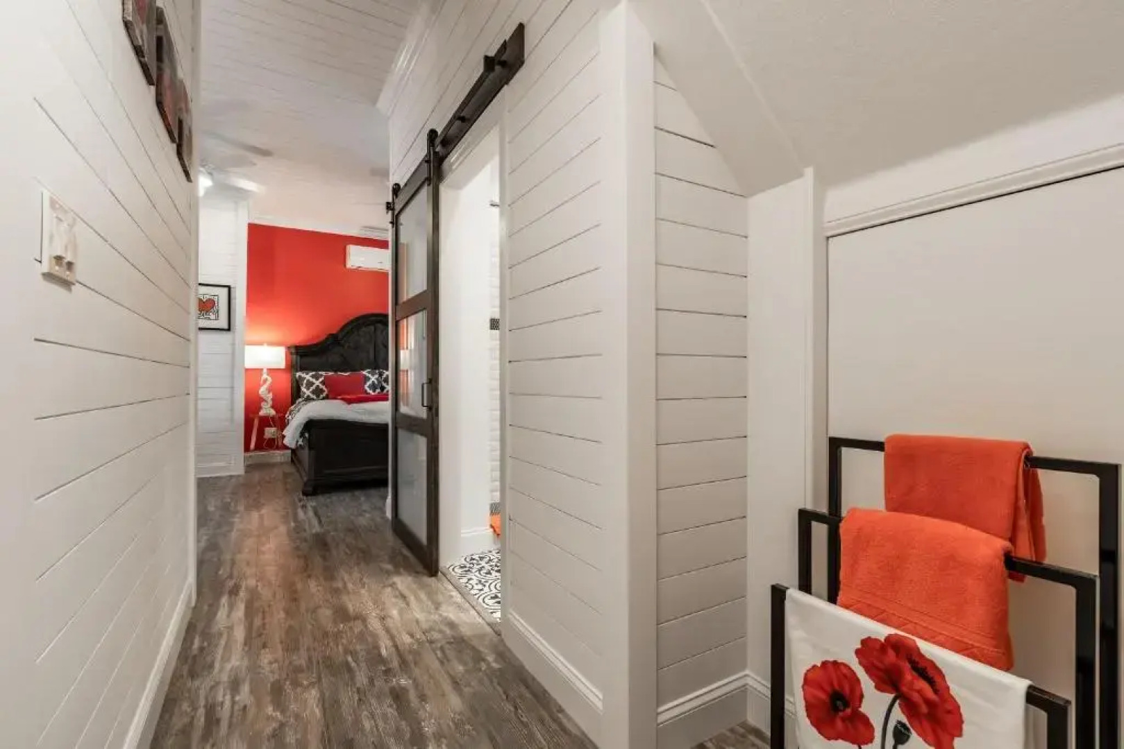 STUNNING Villa with Custom pool, Spa, pool table, Kayaks & sleeps 14! - Villa Flandria - Roelens