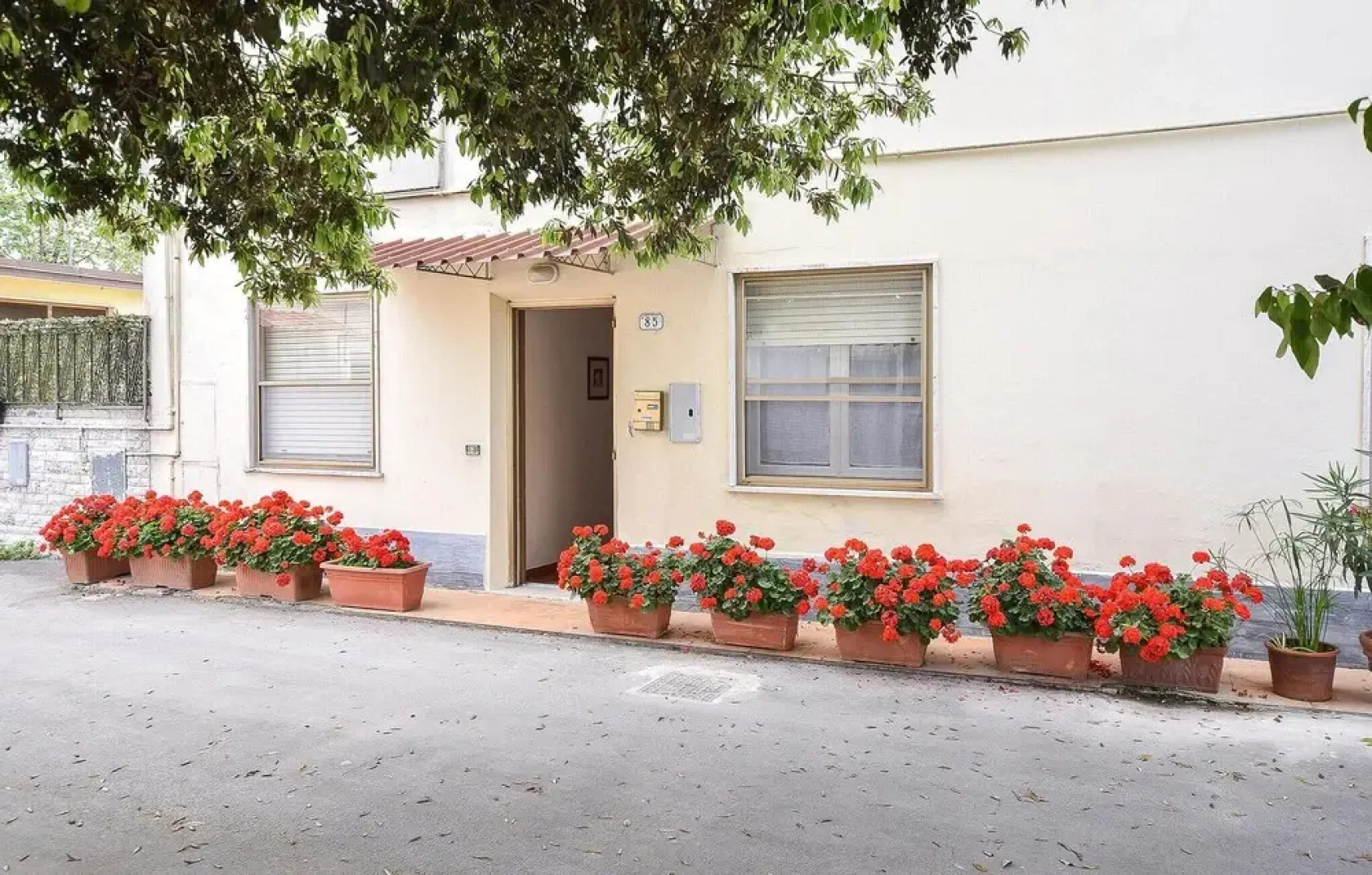 Nice Apartment in Vecchiano With Wifi and 1 Bedrooms