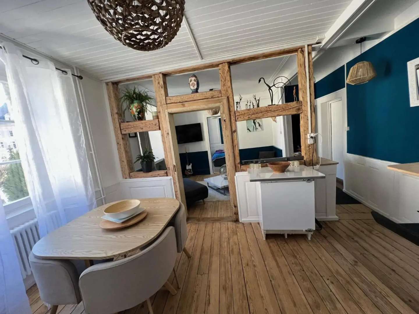 Elégant appartement au pied du château en plein centre ville