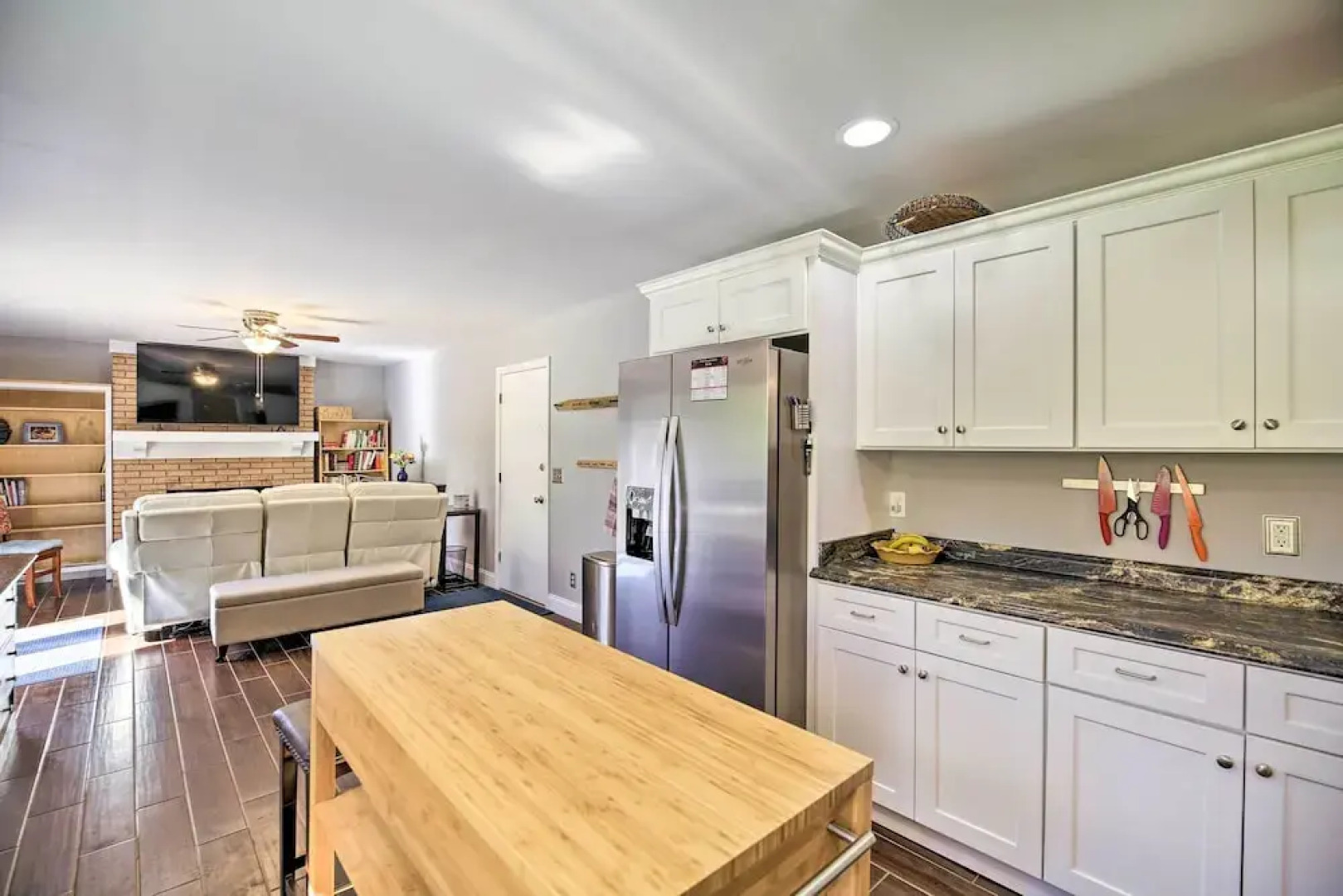 Lakefront Kingsport Home w/ Private Hot Tub!