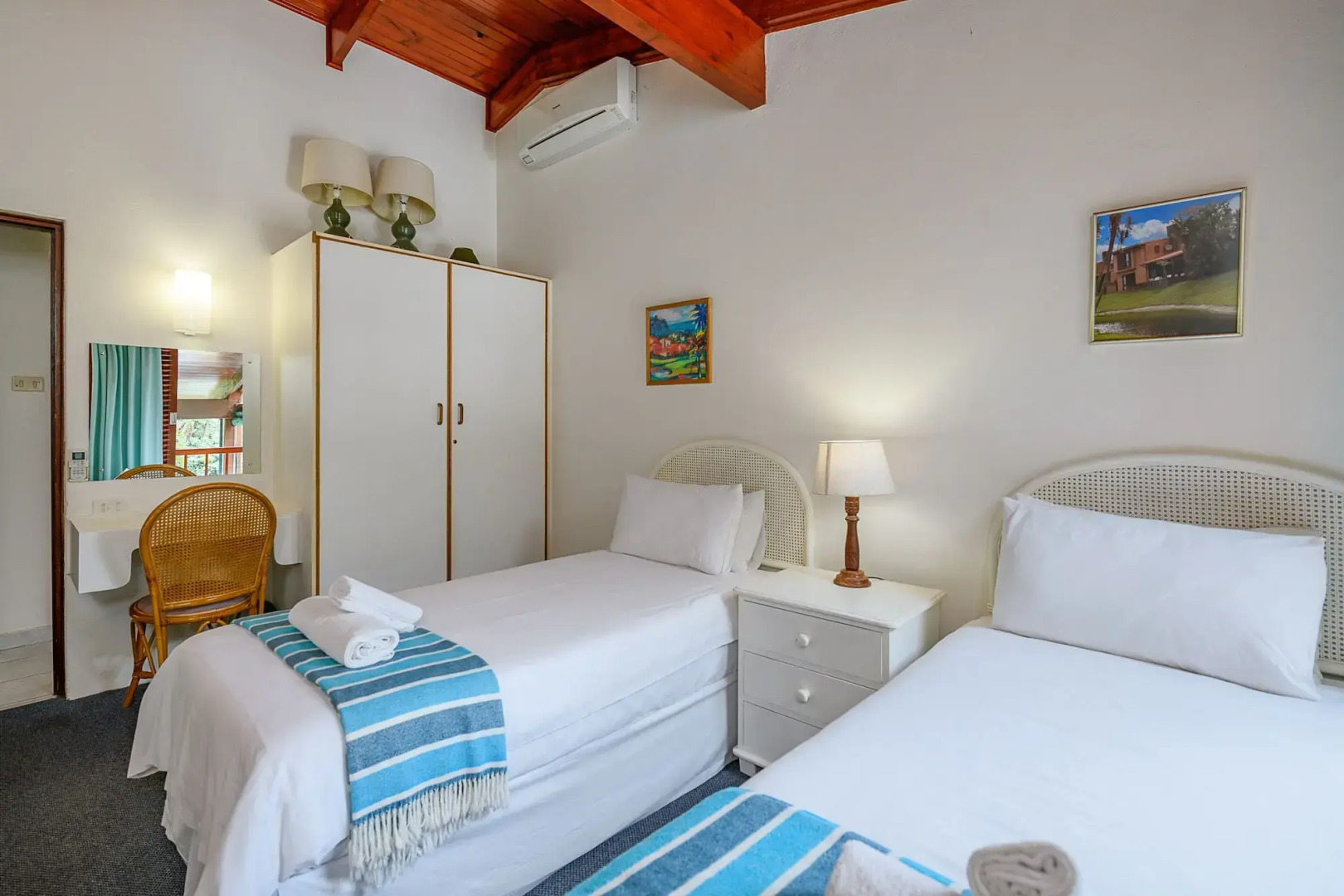 San Lameer Villa Rentals 3311