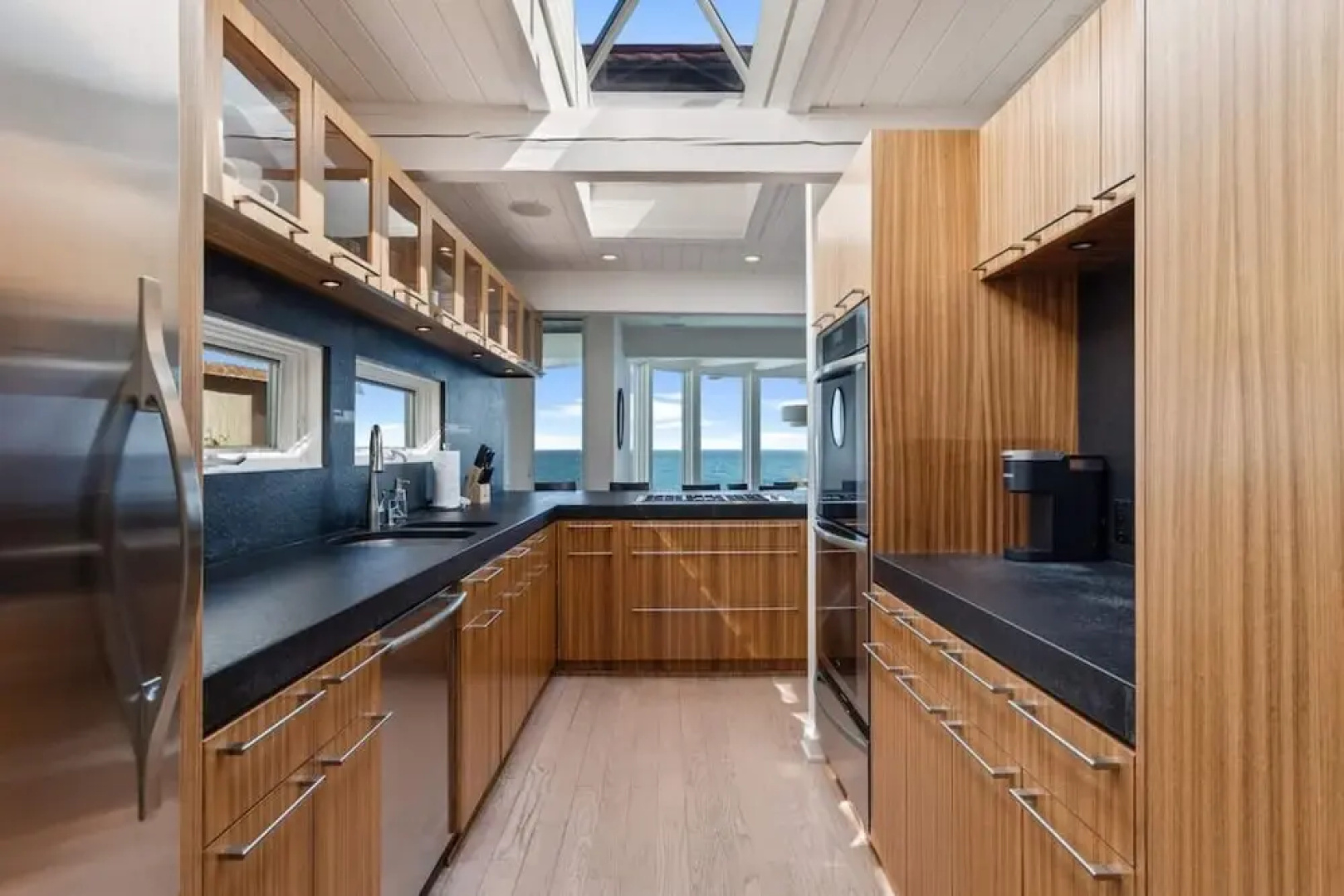 Coastline Villa In Malibu