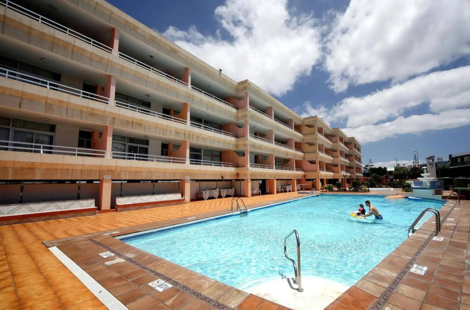 Apartamentos Montemar