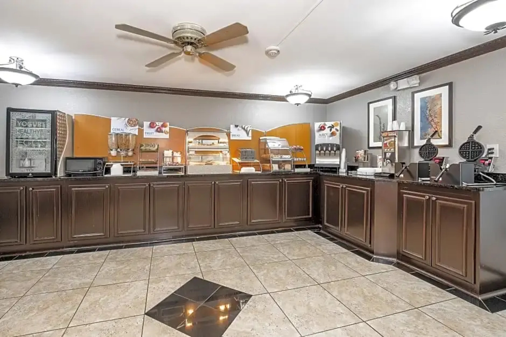 Red Roof Inn & Suites Macon