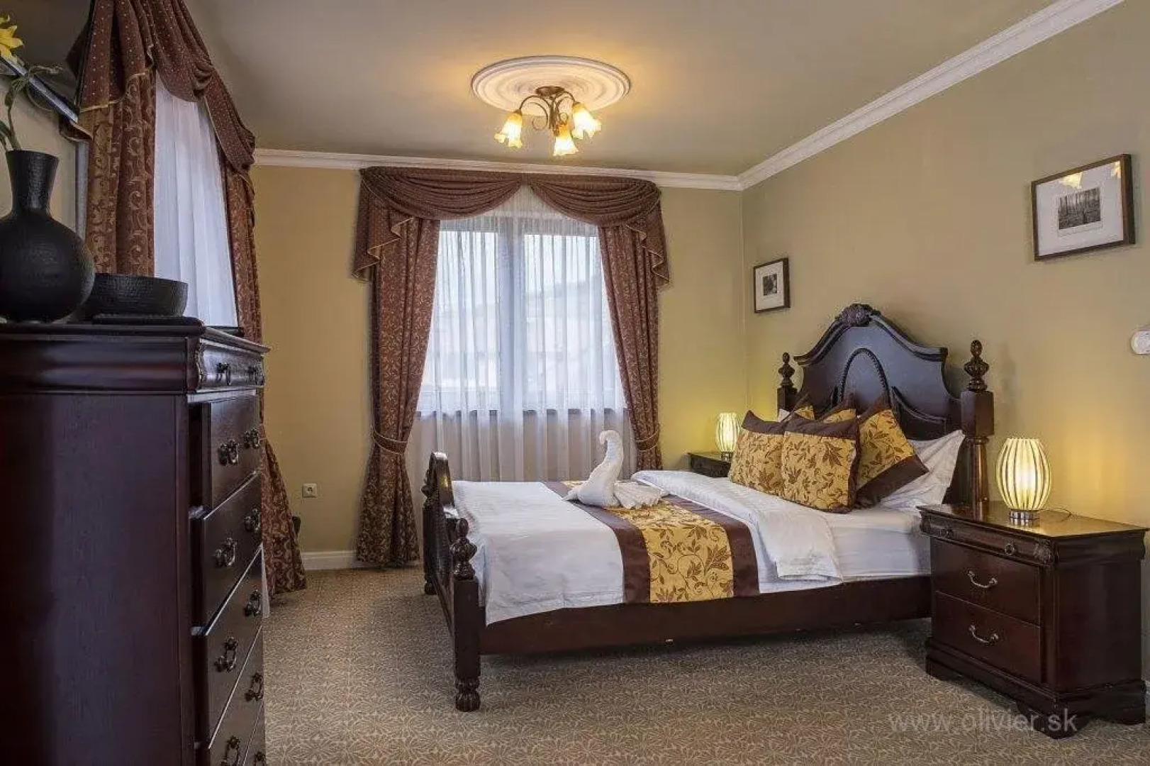 Winter & Summer Resort