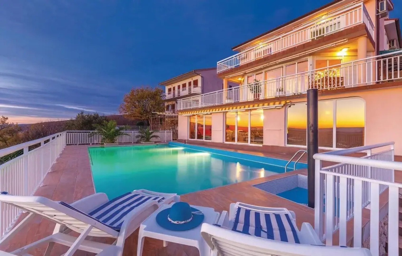 Nice Home in Jadranovo With Sauna, Wifi and 5 Bedrooms