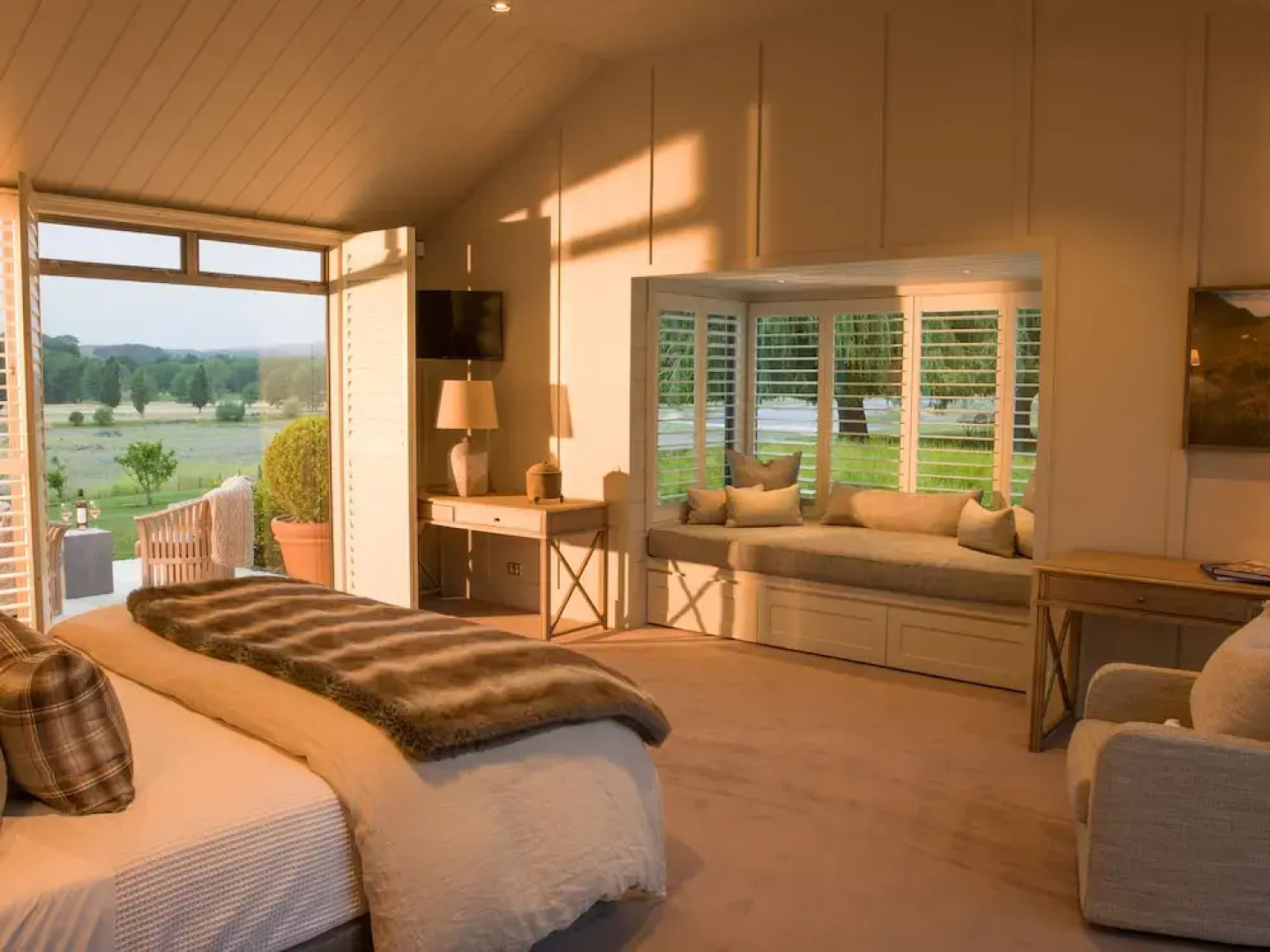 Craggy Range Luxury Vineyard Retreat