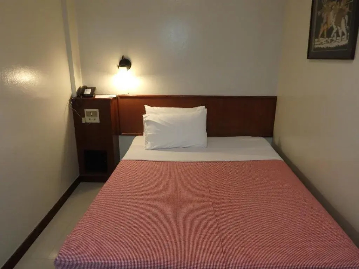 Sakol Hotel