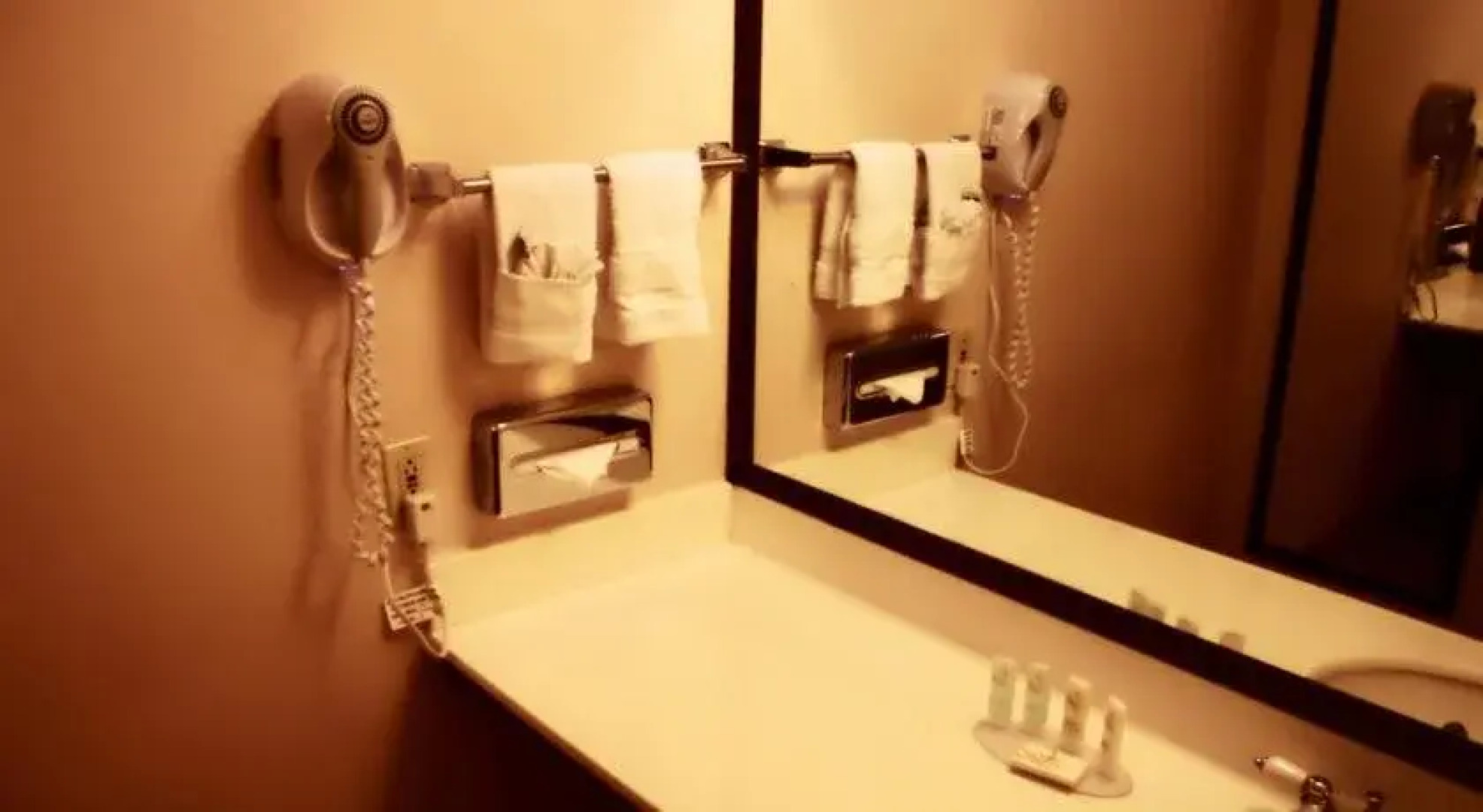 Quality Suites Anaheim Stadium