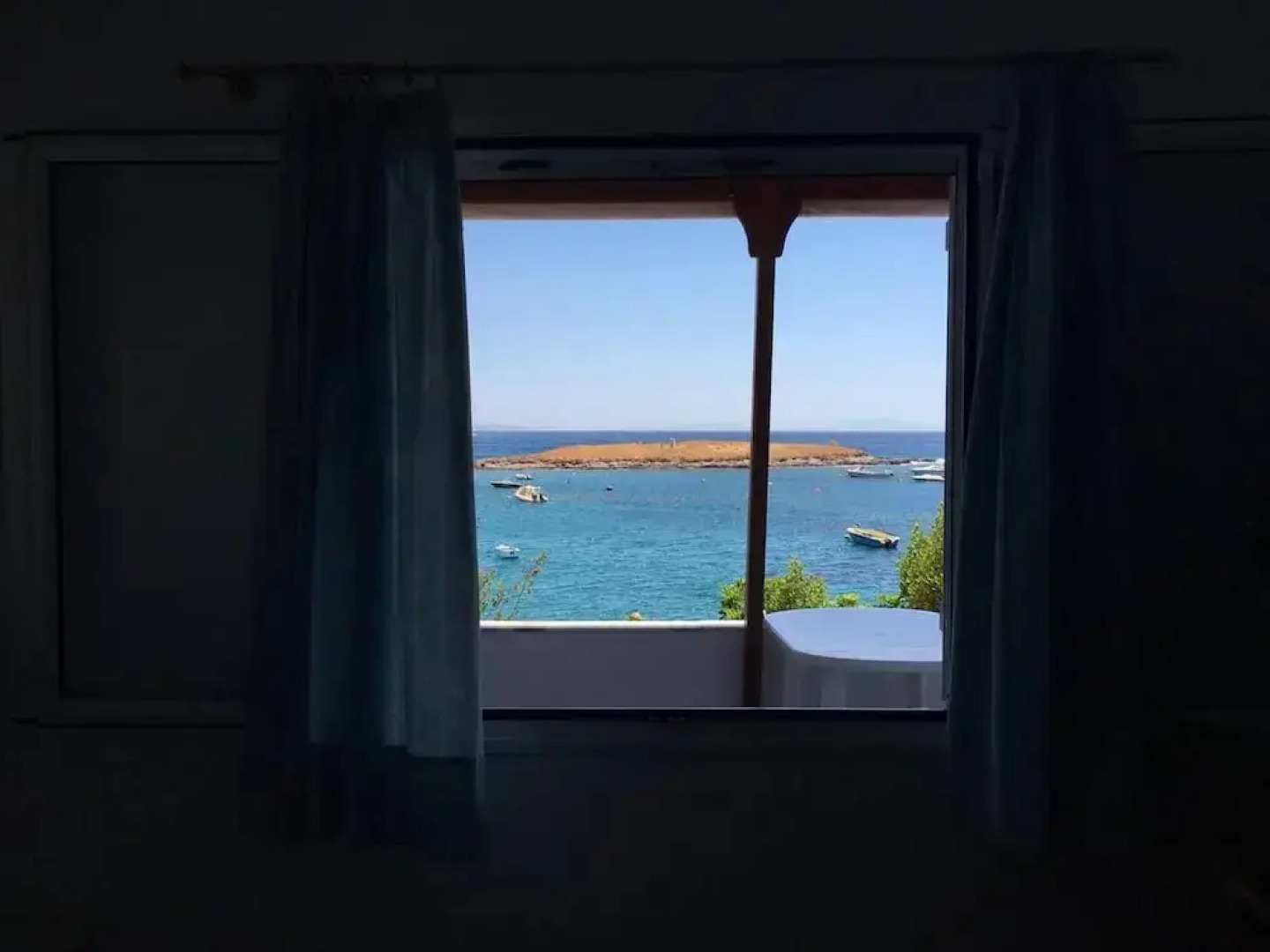 Remarkable 3double-bed House in Daskalio