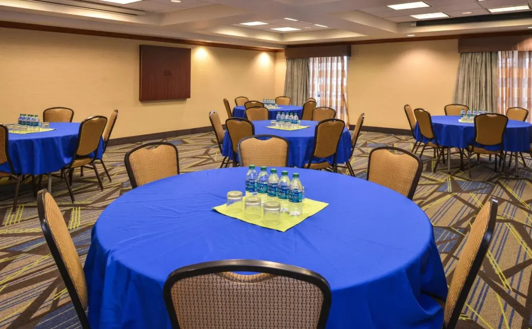 Holiday Inn Express & Suites Nampa - Idaho Center by IHG