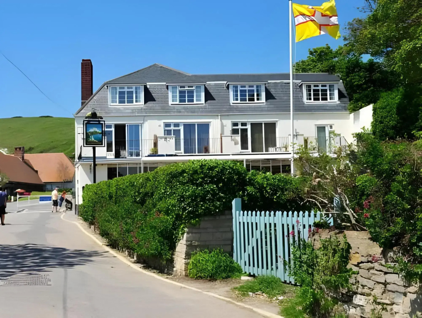 Lulworth Cove Inn