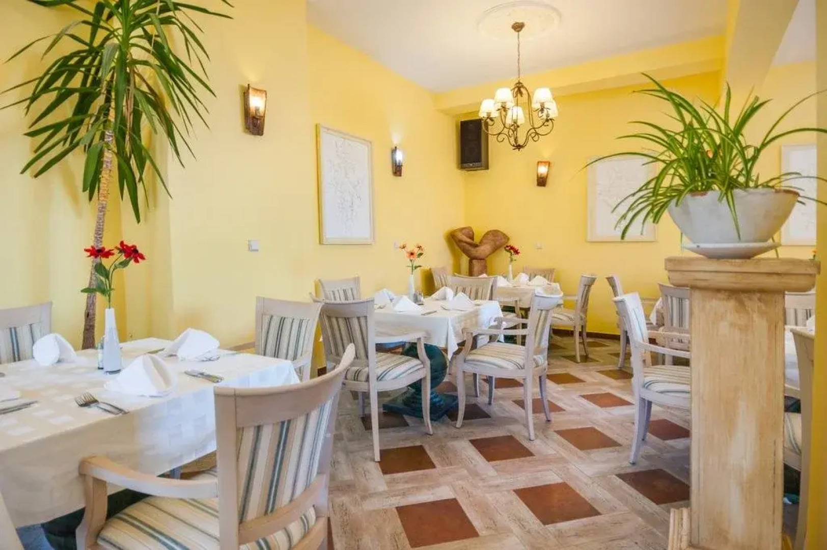 Merlin Alexandria Club Hotel