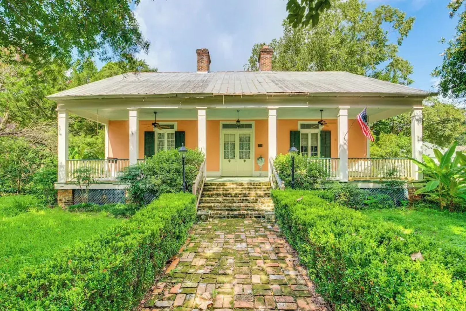 Whimsical New Roads Home < 1 Mi to Main Street!