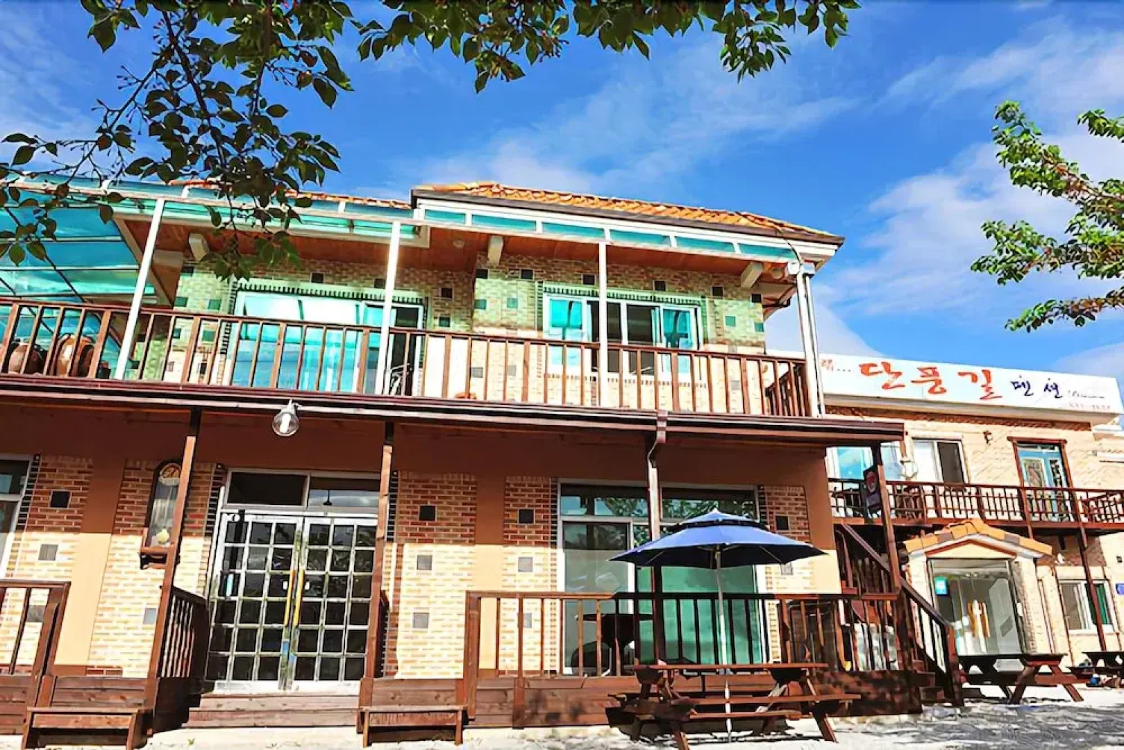 Yeongju Pusoksa Maple Road Pension