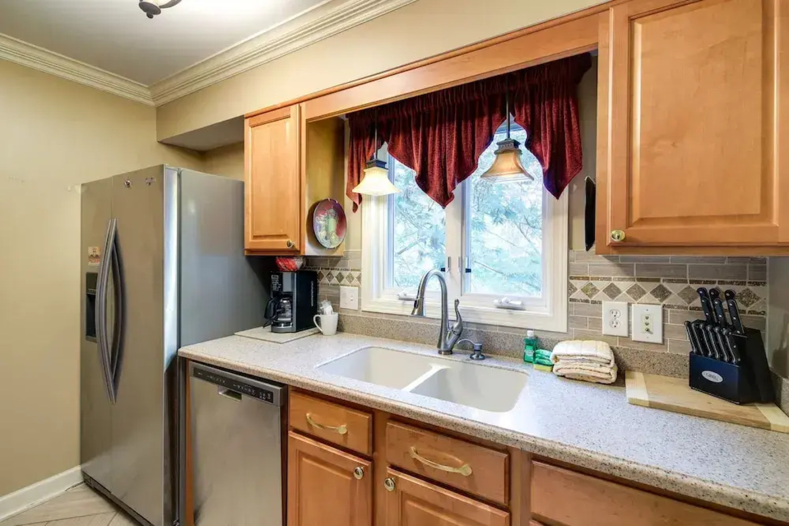 Sevierville Vacation Rental: 6 Mi to Dollywood!