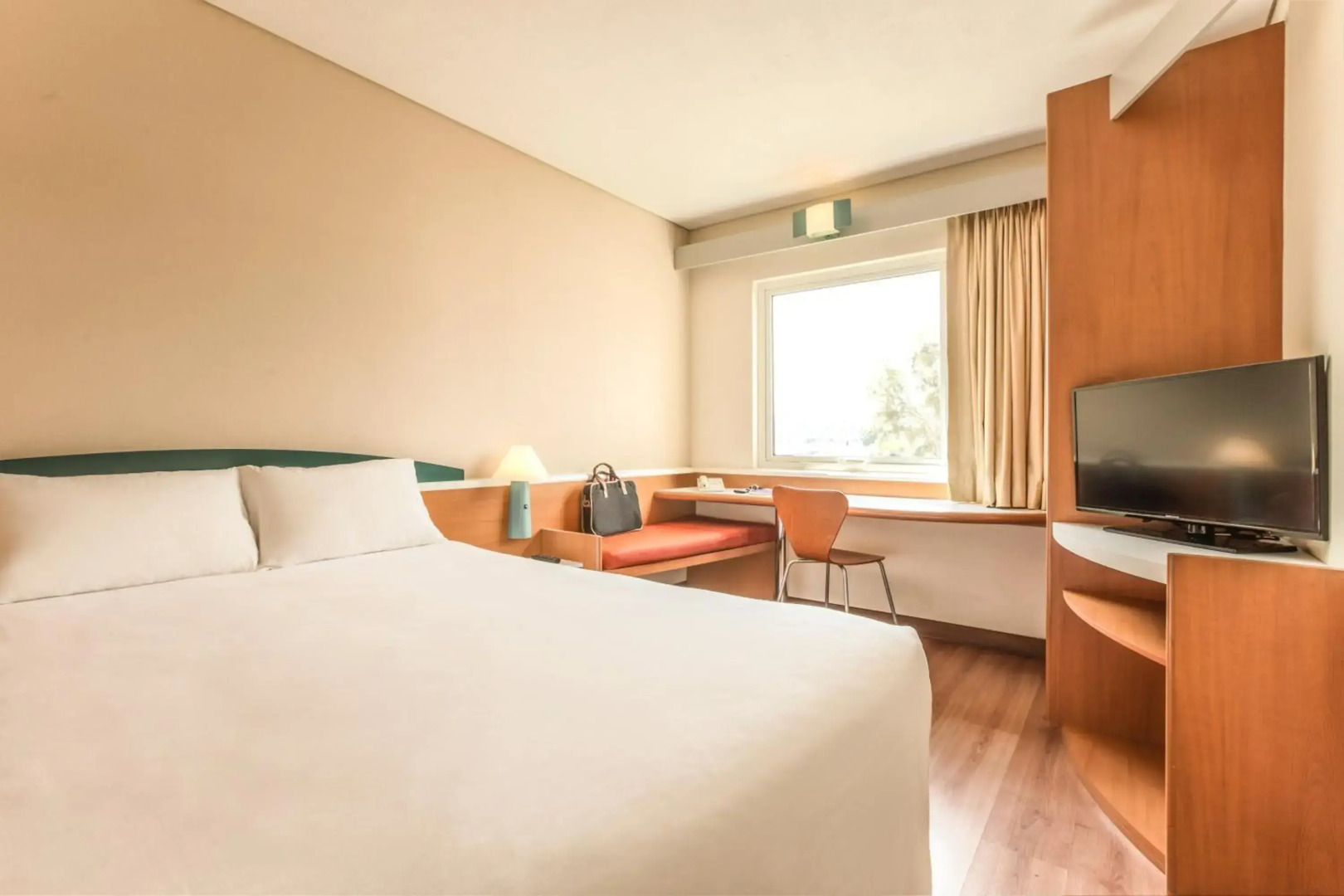 ibis Monterrey Aeropuerto