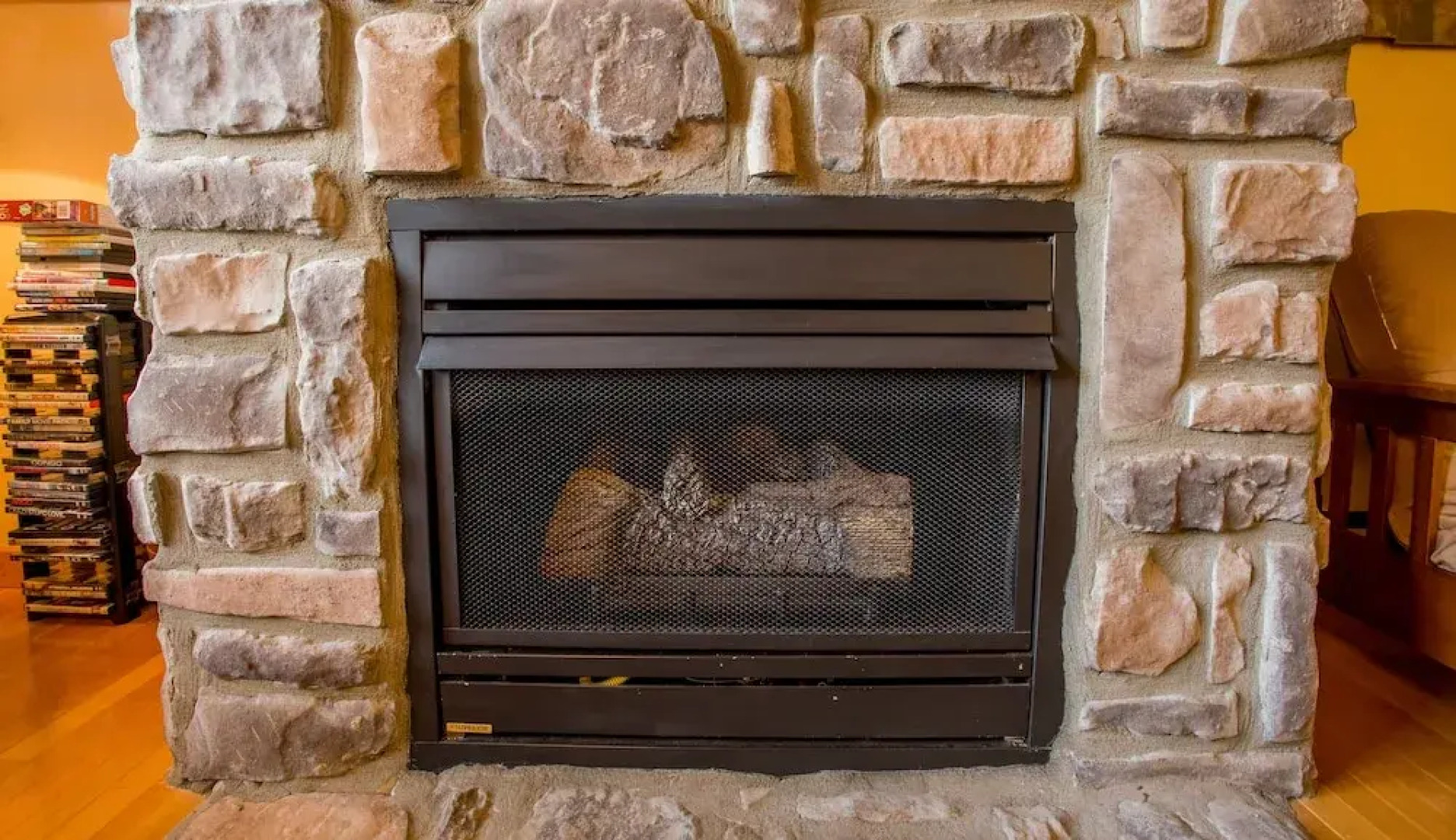 Magnolia Moon by RedAwning