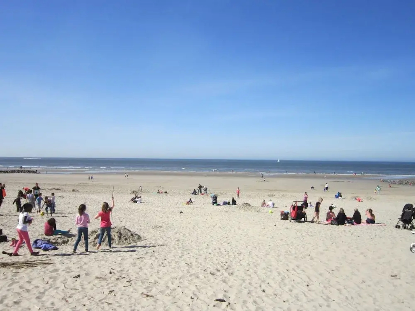 Luxurious Apartment in Bredene With Swimming Pool