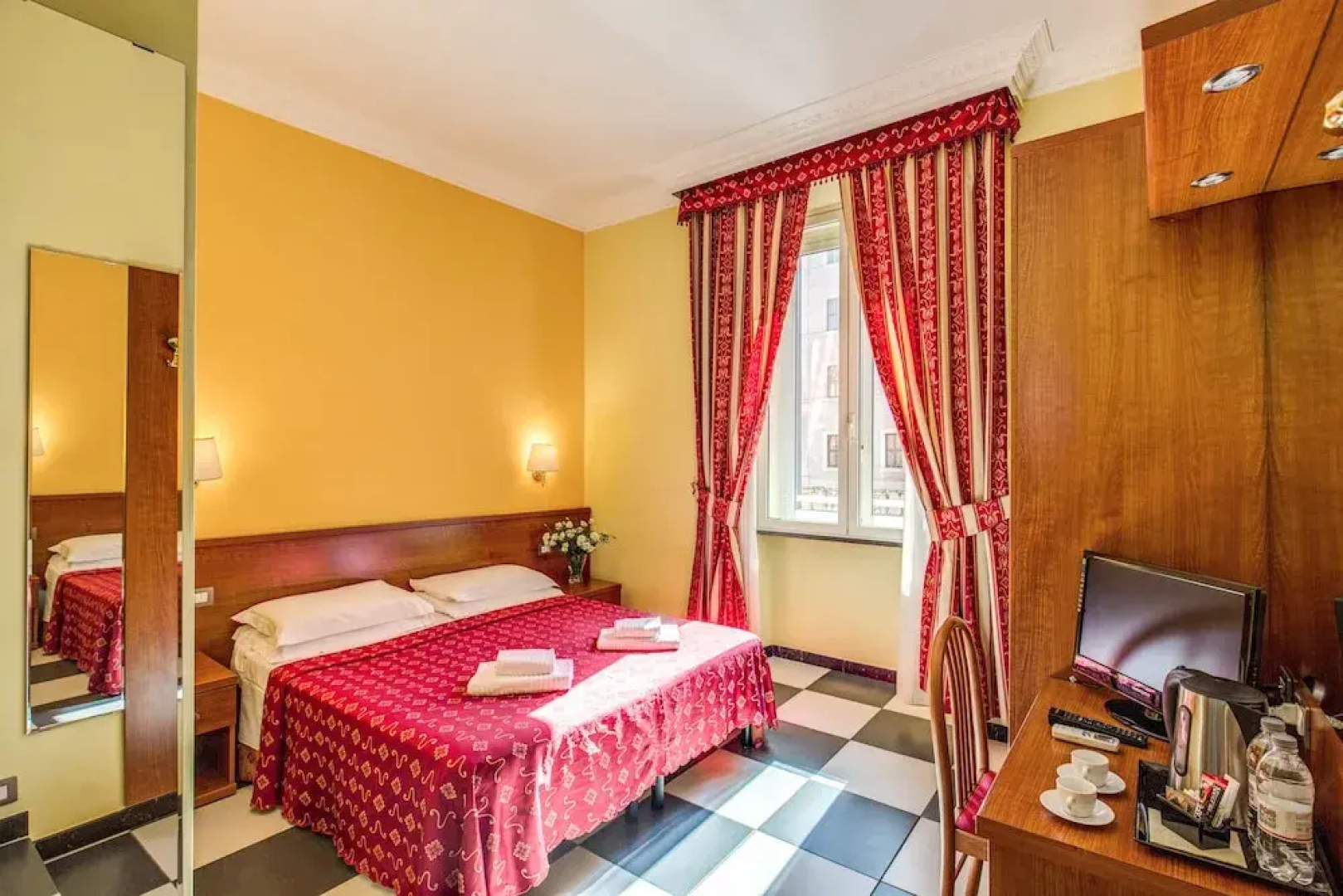 Adas Hotel