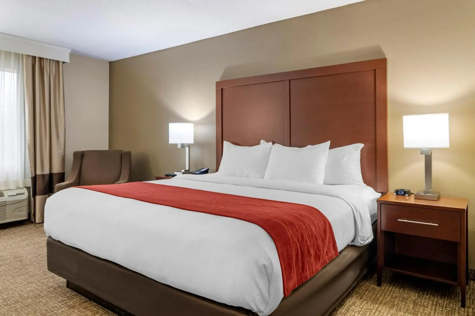 Comfort Inn & Suites Macon North I-75