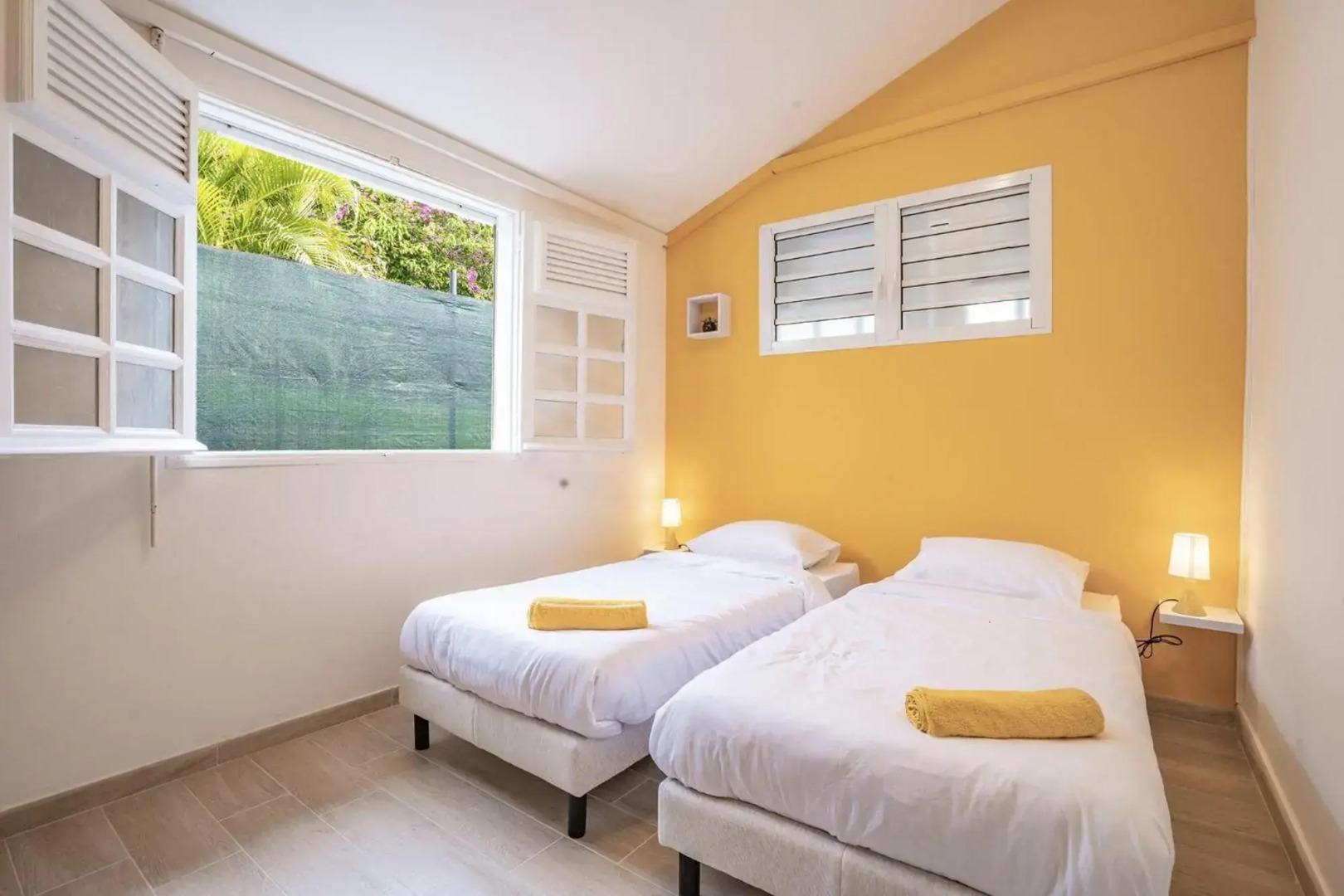 Villa Belvi 3ch, déco moderne, piscine chauffée, plage à 10min