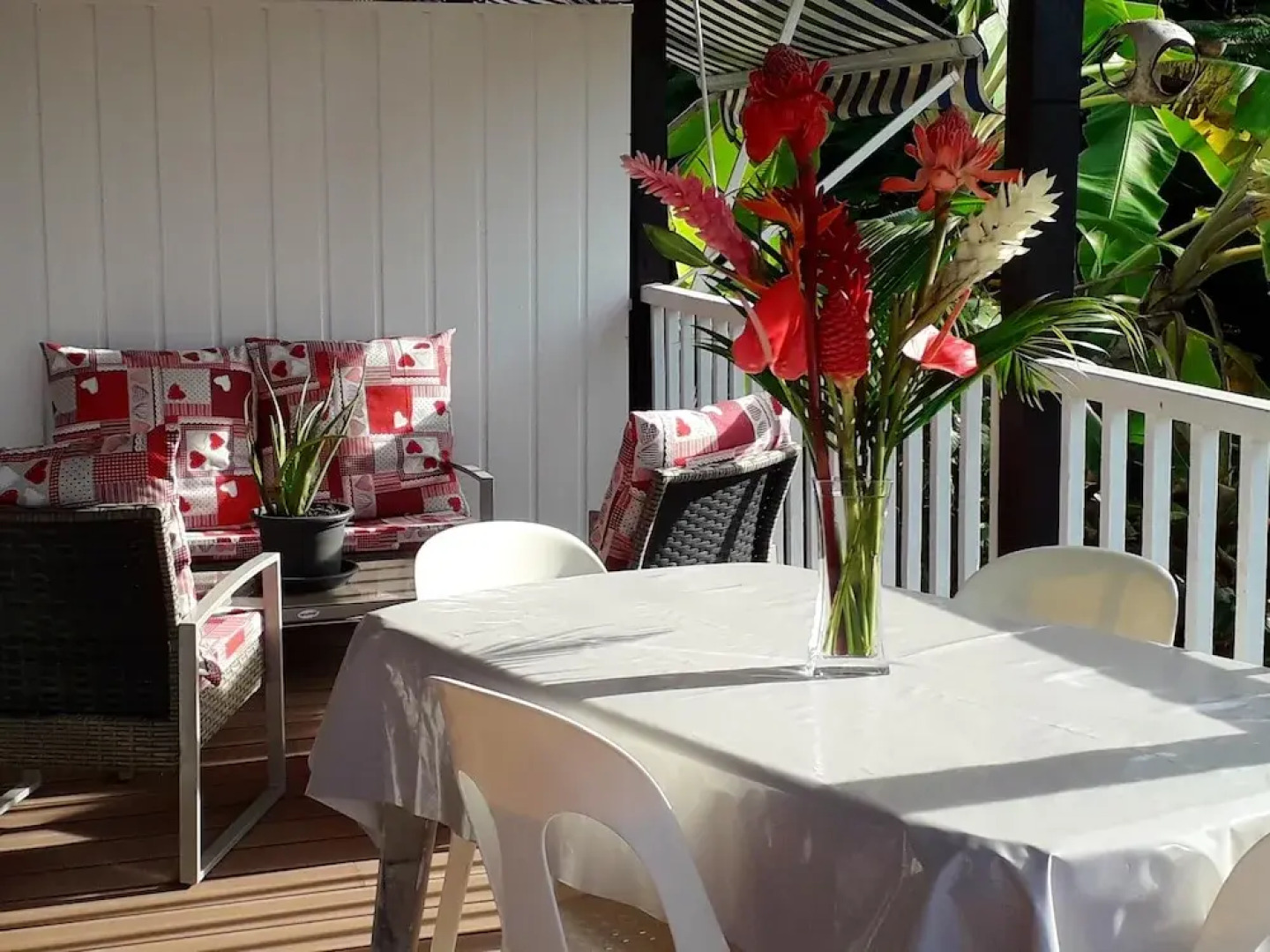 Bungalow With 2 Bedrooms in Bouillante, With Furnished Terrace and Wif