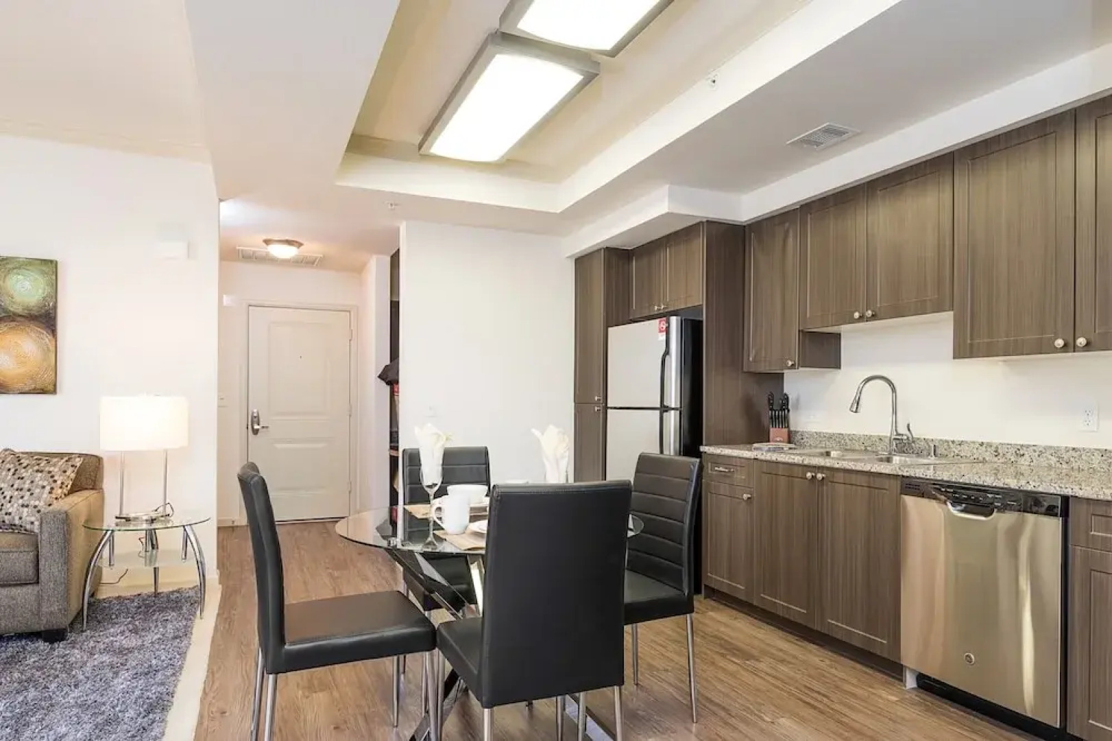 Global Luxury Suites Foster City