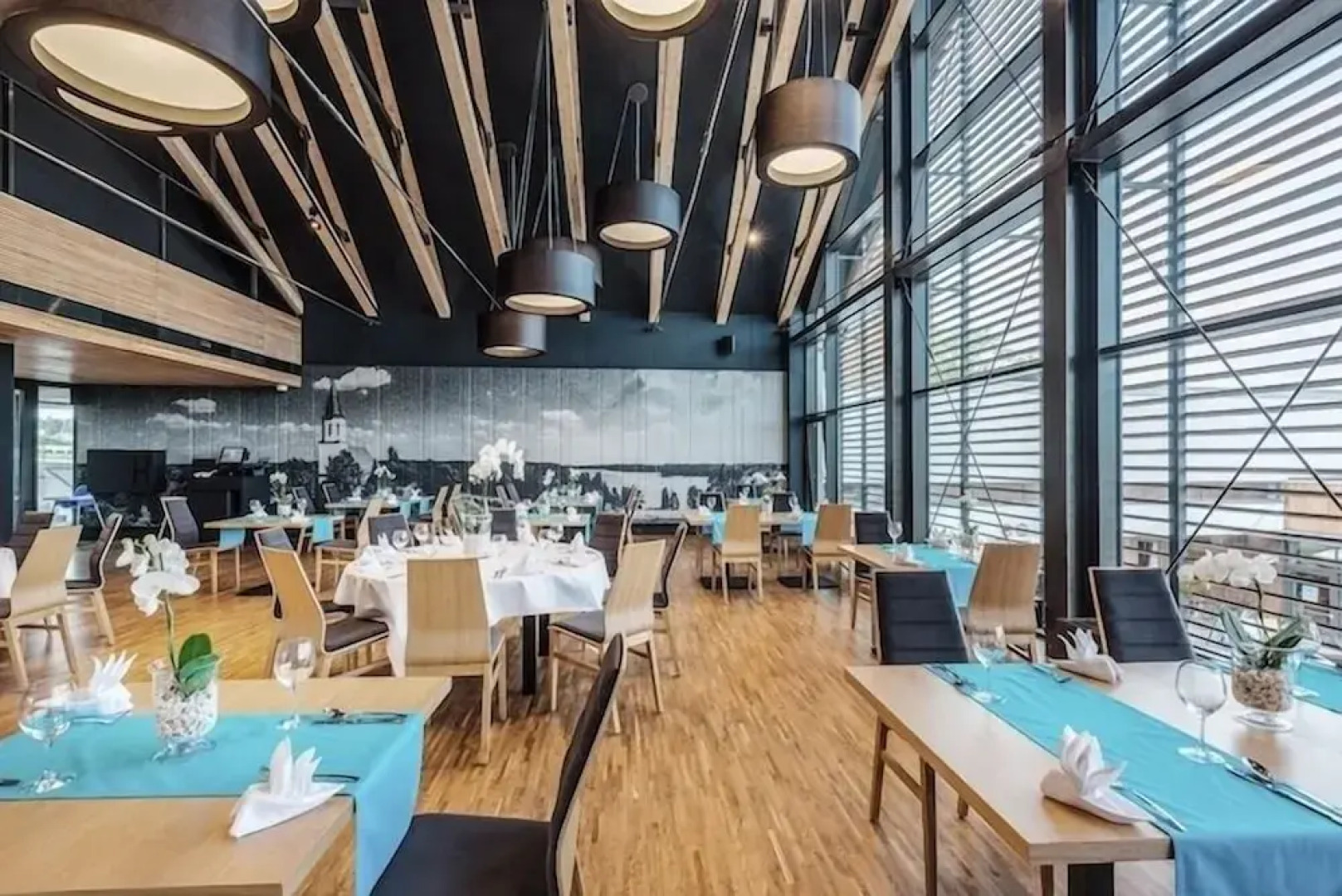 Regatta Hotel Restauracja Spa