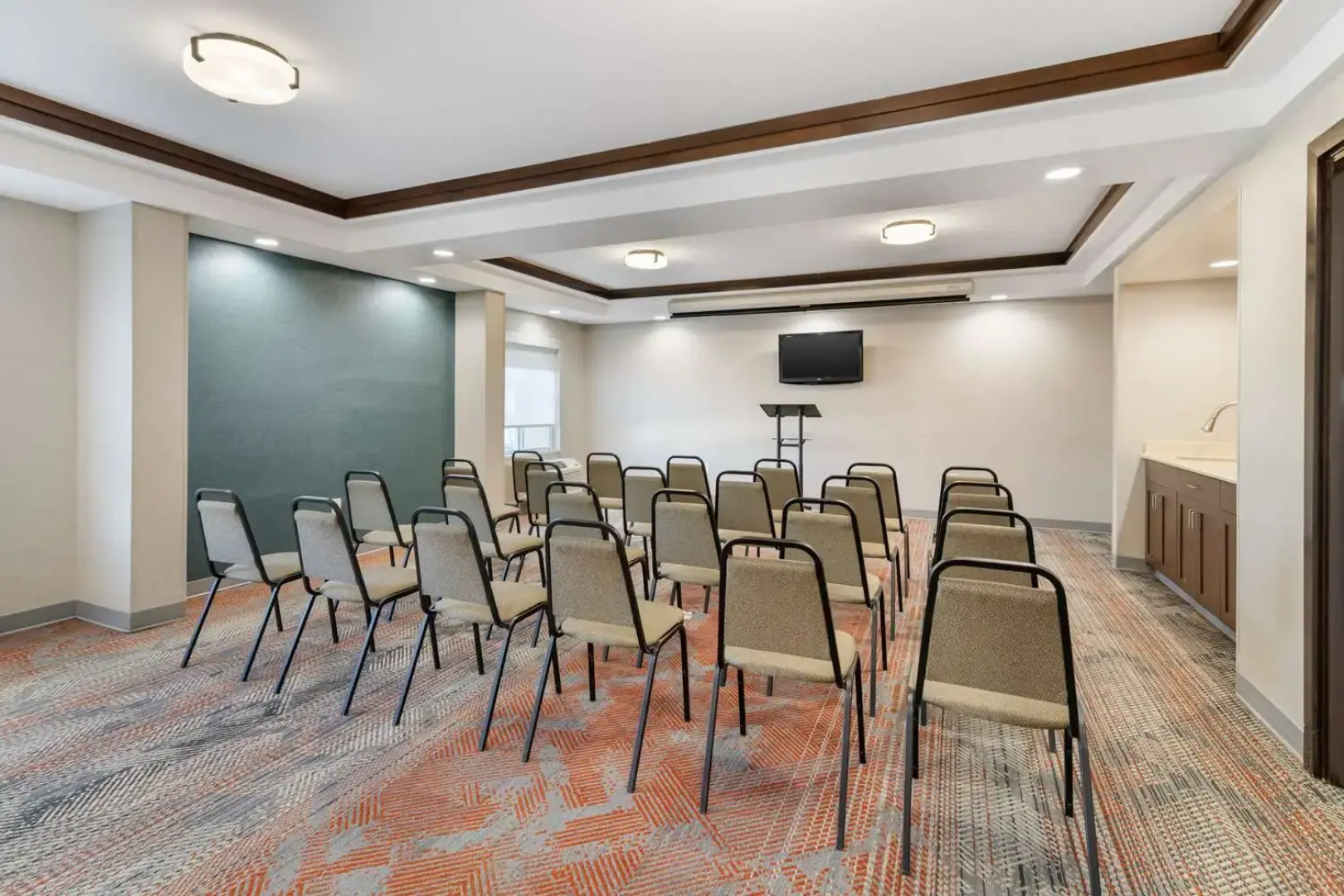 Comfort Inn Manchester Airport