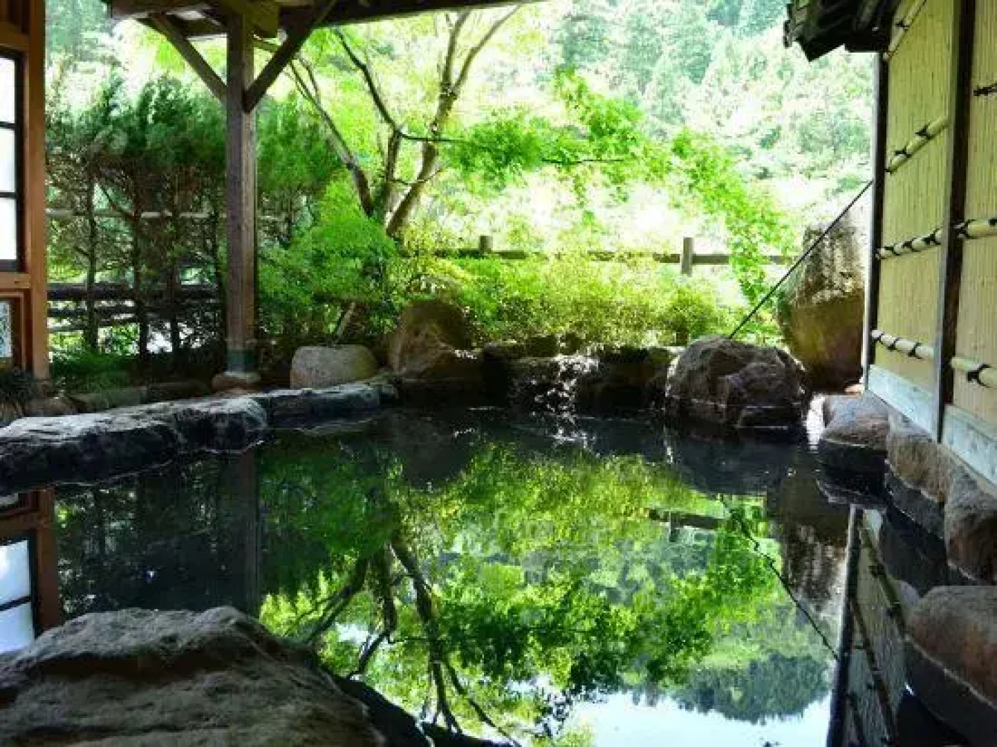 Shirataki Hotel