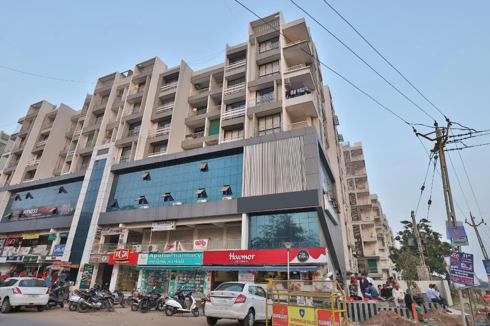OYO 11072 Hotel Kajri Residency