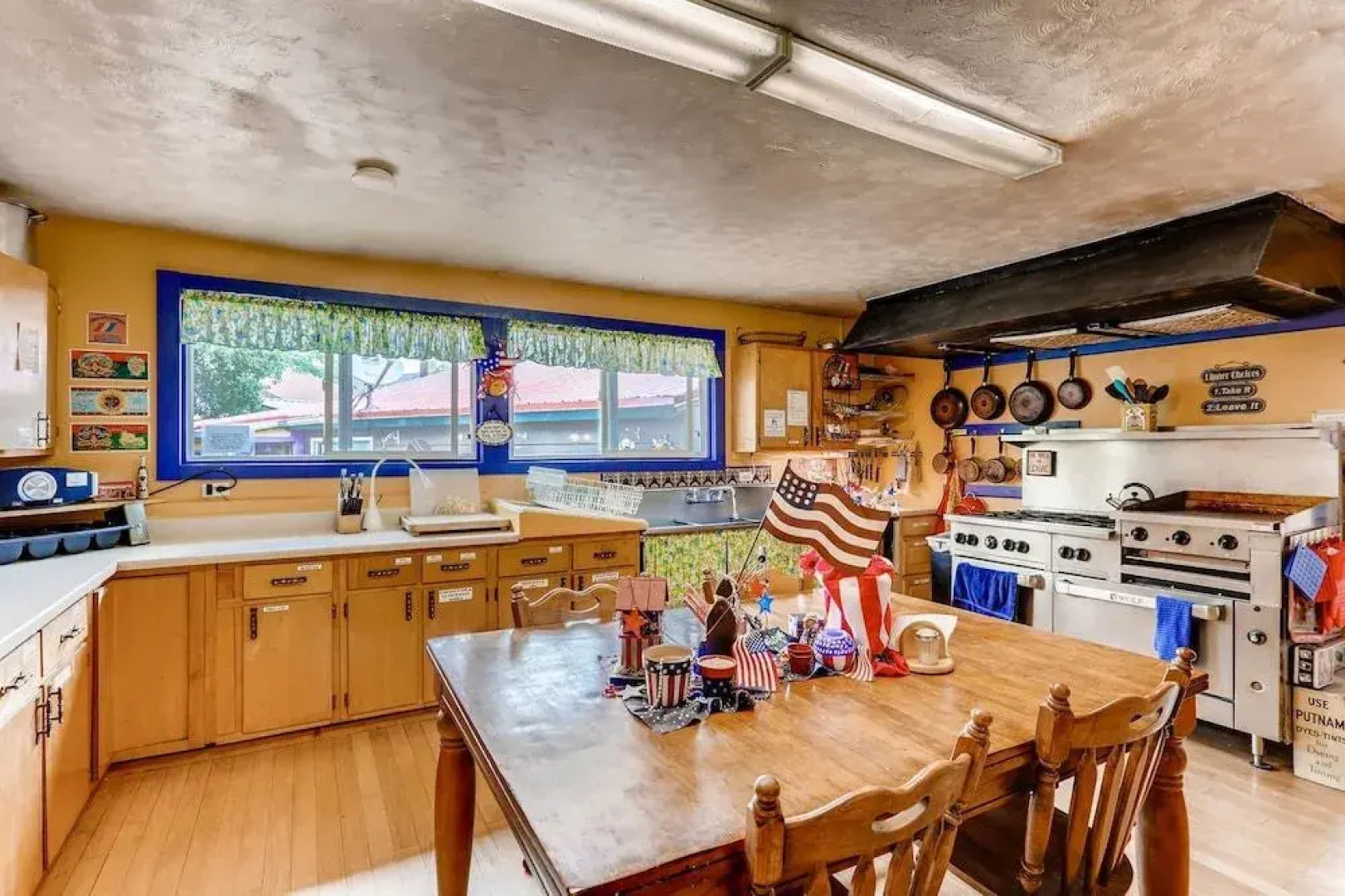 Inn the Clouds Hostel & Inn