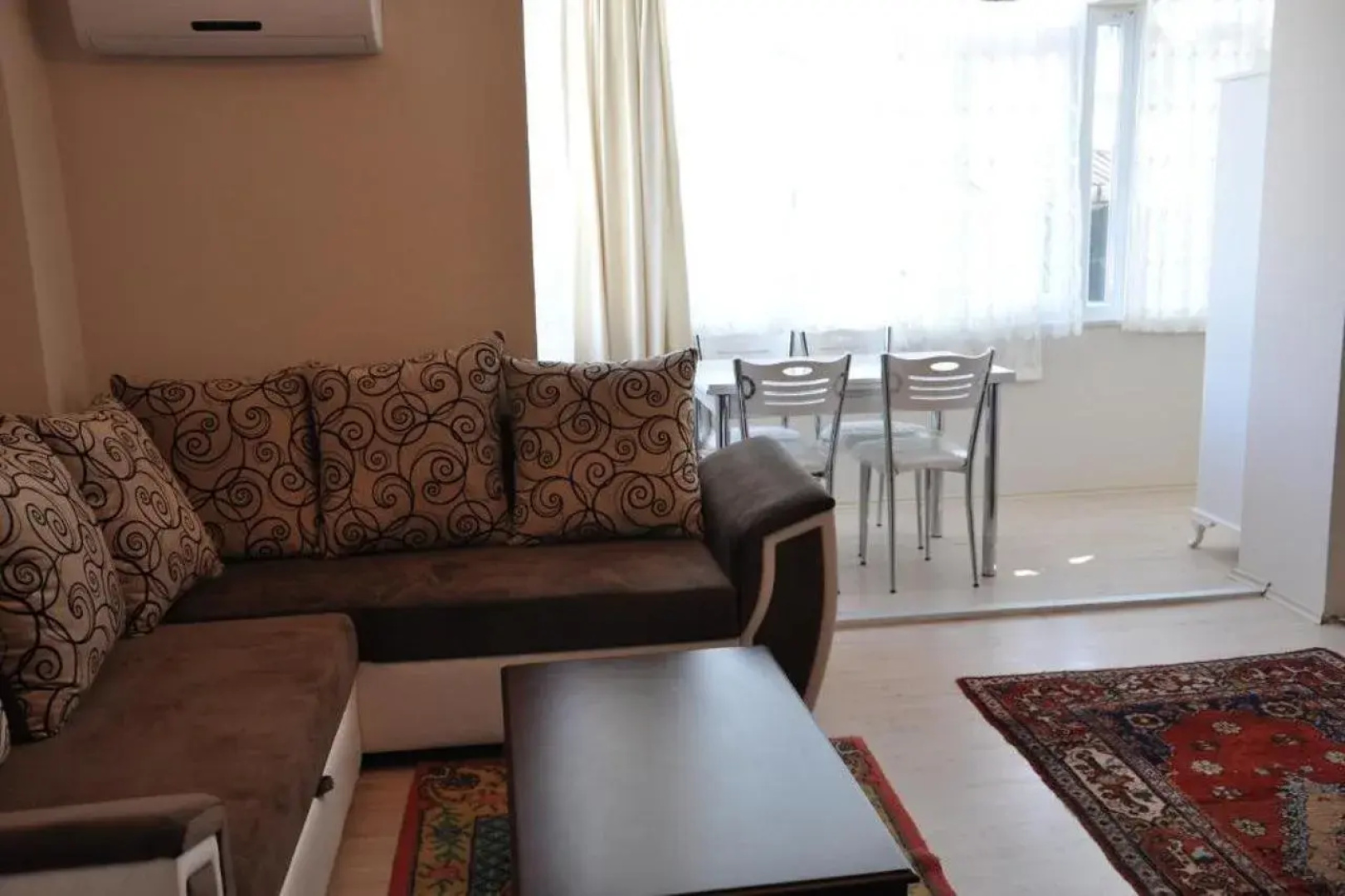 Huxley Hotel Old City