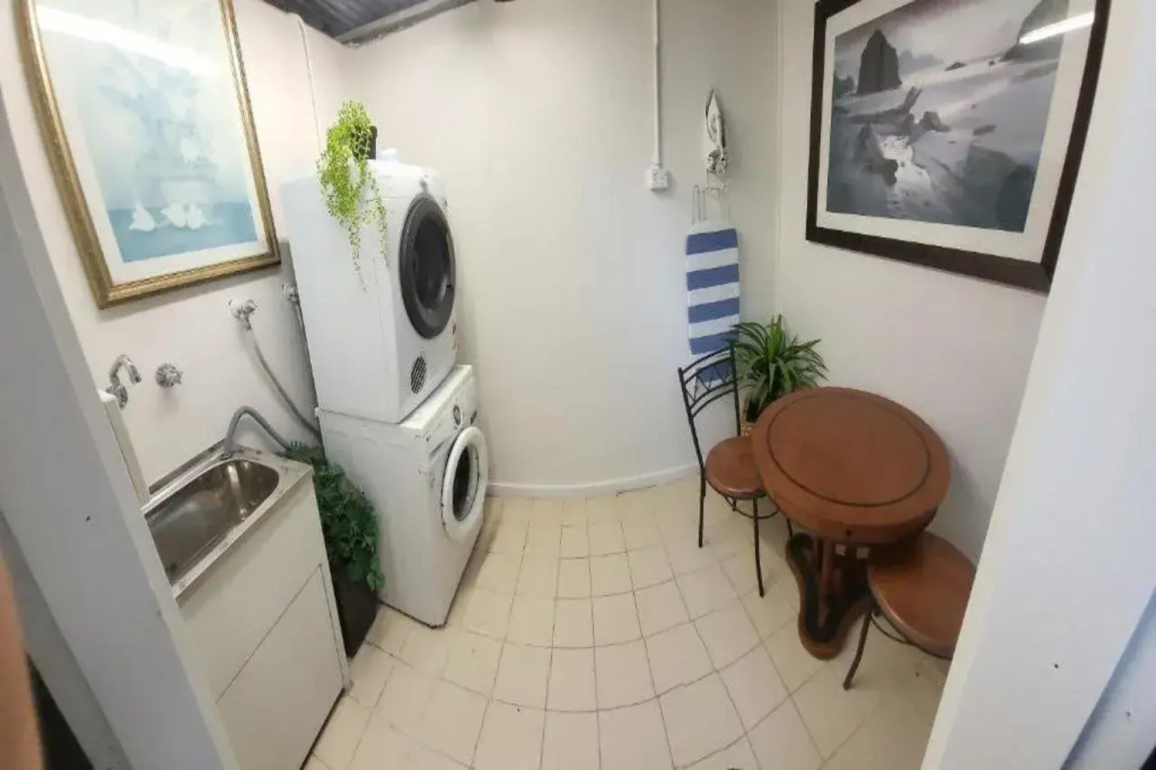 Country Plaza Queanbeyan