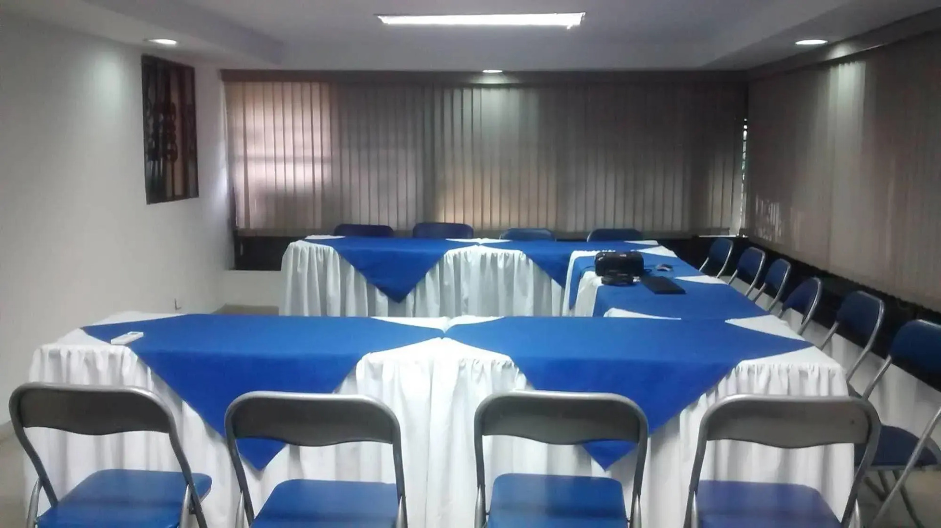 Hotel Ribera Del Rio Av 6N