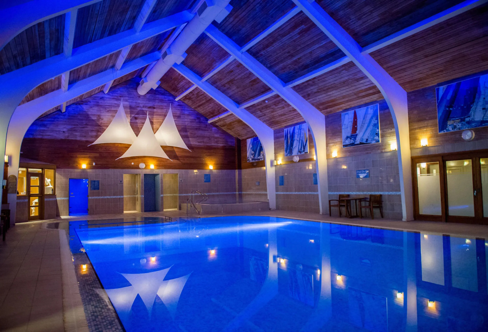 North Lakes Hotel And Spa