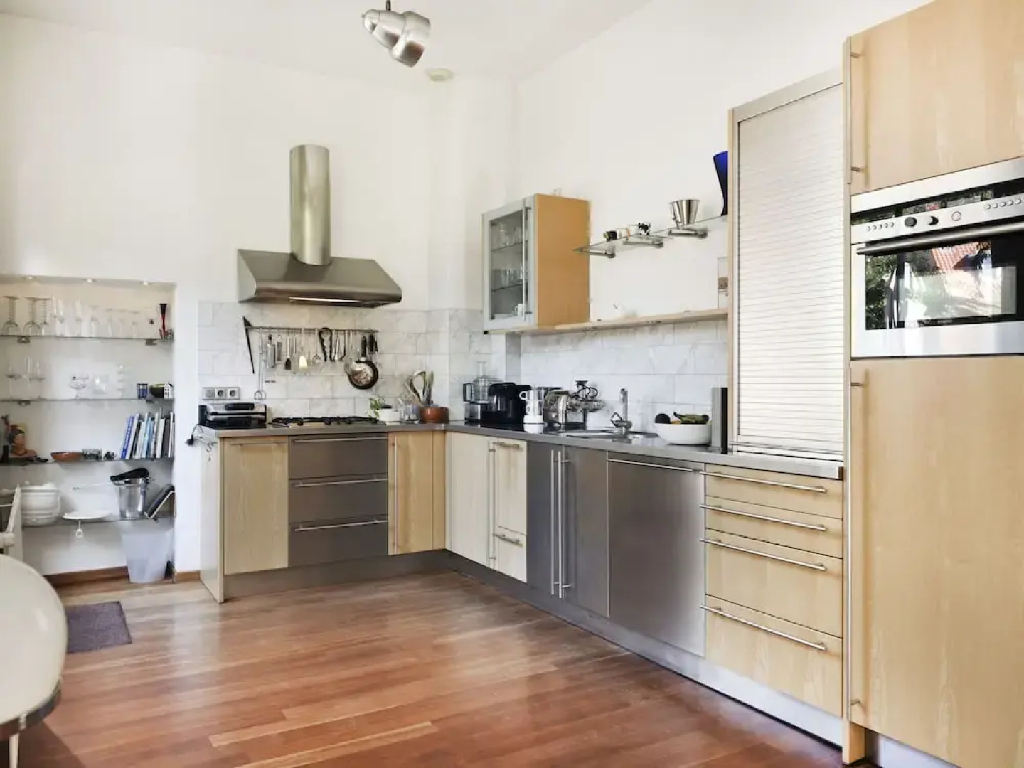 Luxurious Villa in Haarlem with Two Ponds