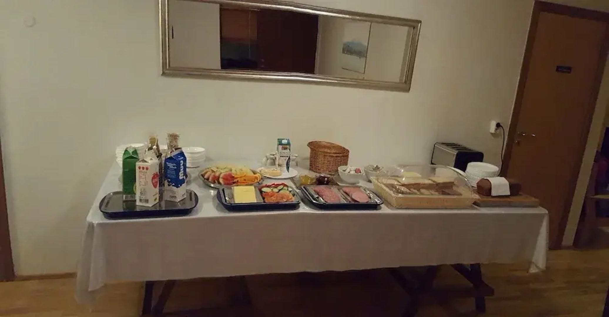 Guesthouse Leirubakki