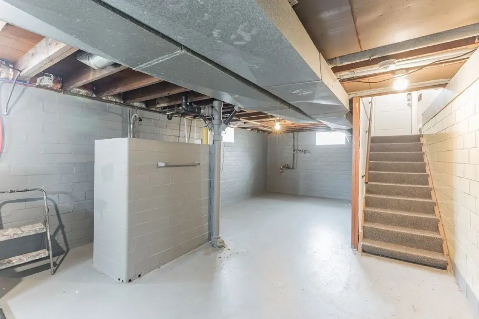 Beautiful 4 Br Home In Lovely Neighborhood - Walk To Pro Football Hof! 4 Bedroom Home by Redawning