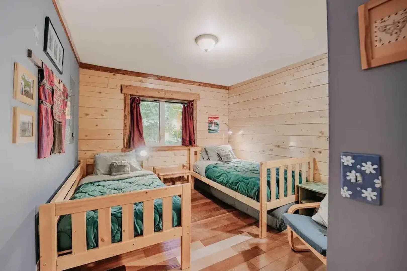 21GS - Log Cabin - Pets Ok - Sleeps 6