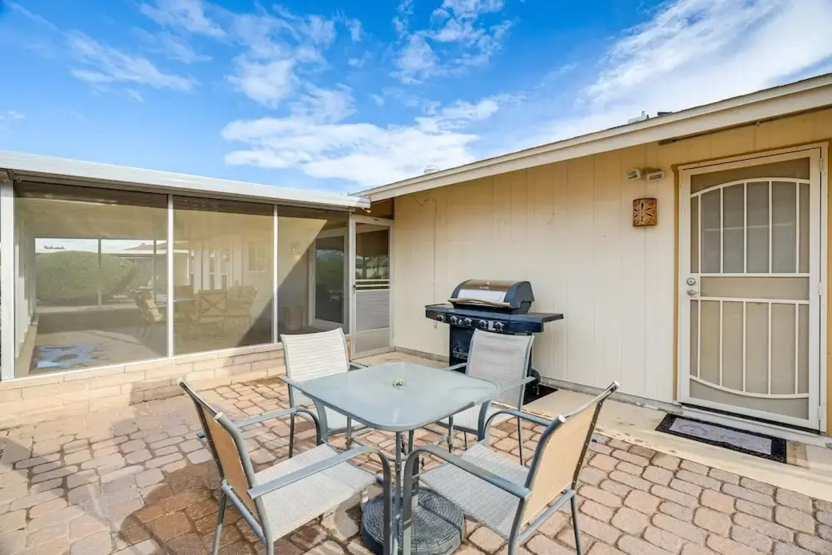 Sun Valley Home w/ Screened Porch & Gas Grill!