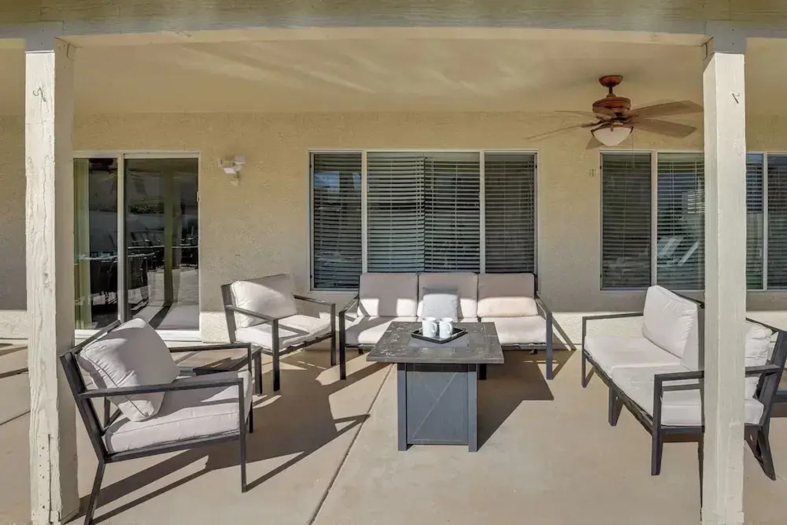 Putting Green, Pool & Spa: Home in Queen Creek!